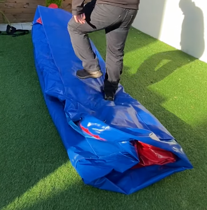 Deuxième étape de pliage.